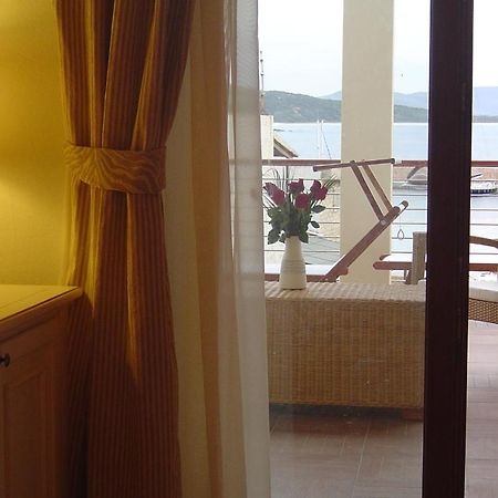 Hotel Corallo Isola Rossa Ngoại thất bức ảnh