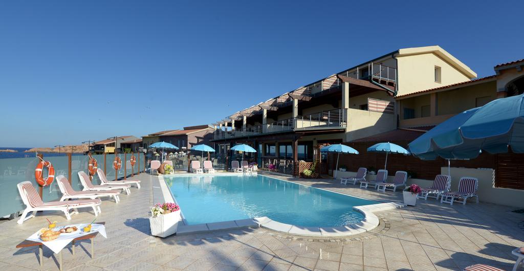 Hotel Corallo Isola Rossa Ngoại thất bức ảnh