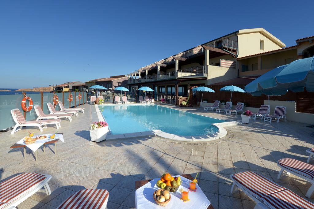 Hotel Corallo Isola Rossa Ngoại thất bức ảnh